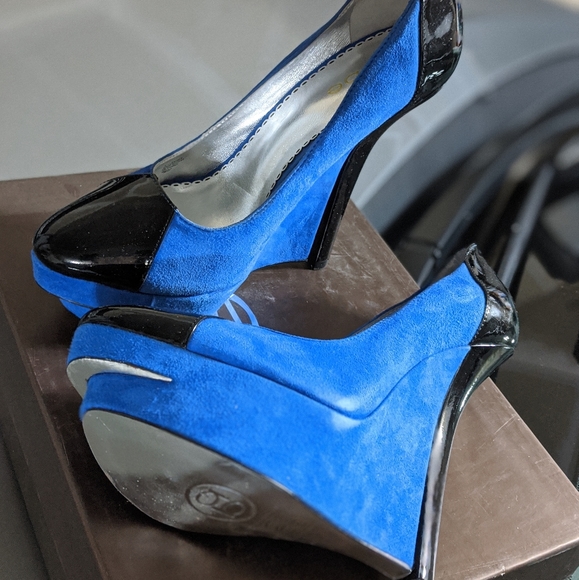 Bebe France Suede Wedge (NWB) - Picture 1 of 8